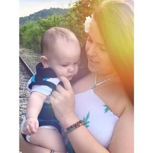 Meet your Posher, Kayla